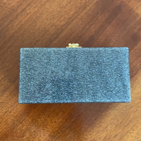 Isabella Hearst clutch acrylic with love on front 8x4x2 - Picture 4 of 9